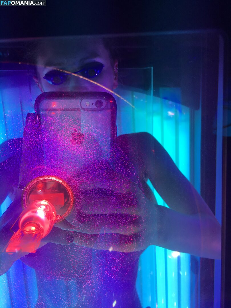 Dylan Penn Nudo Foto trapelata #4