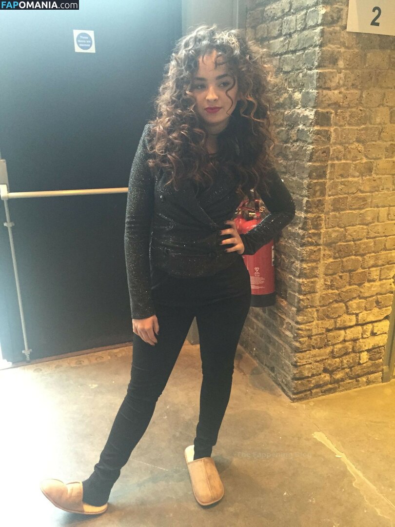 Ella Eyre Nudo Foto trapelata #16