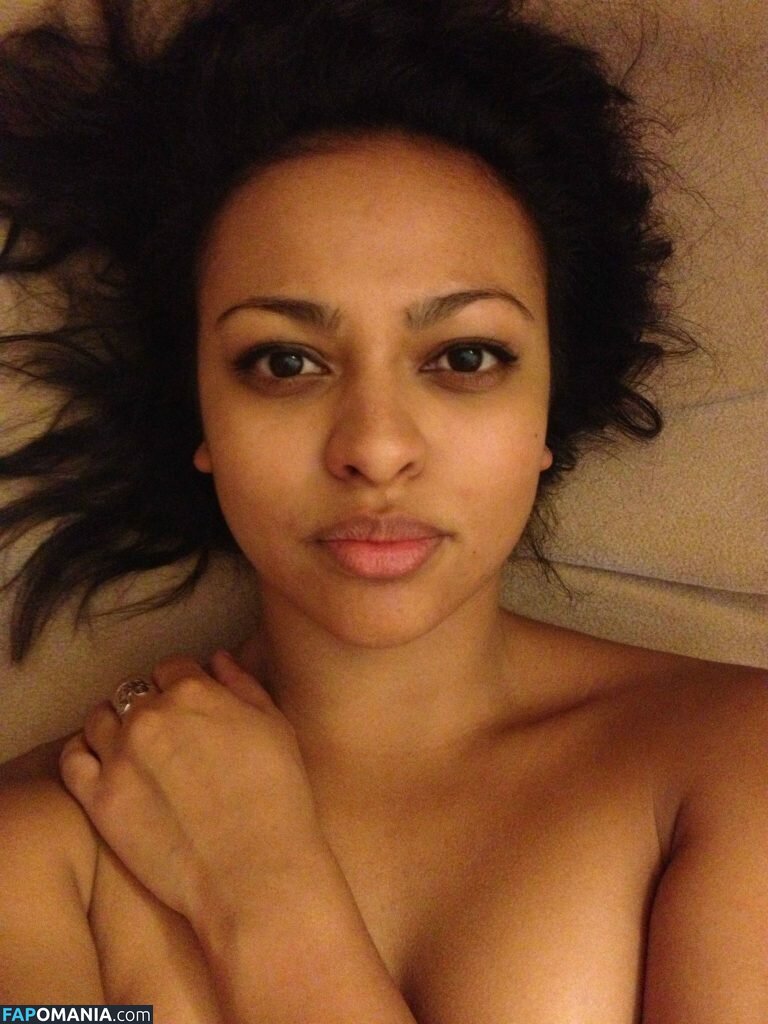 Ellenore Scott Nudo Foto trapelata #1