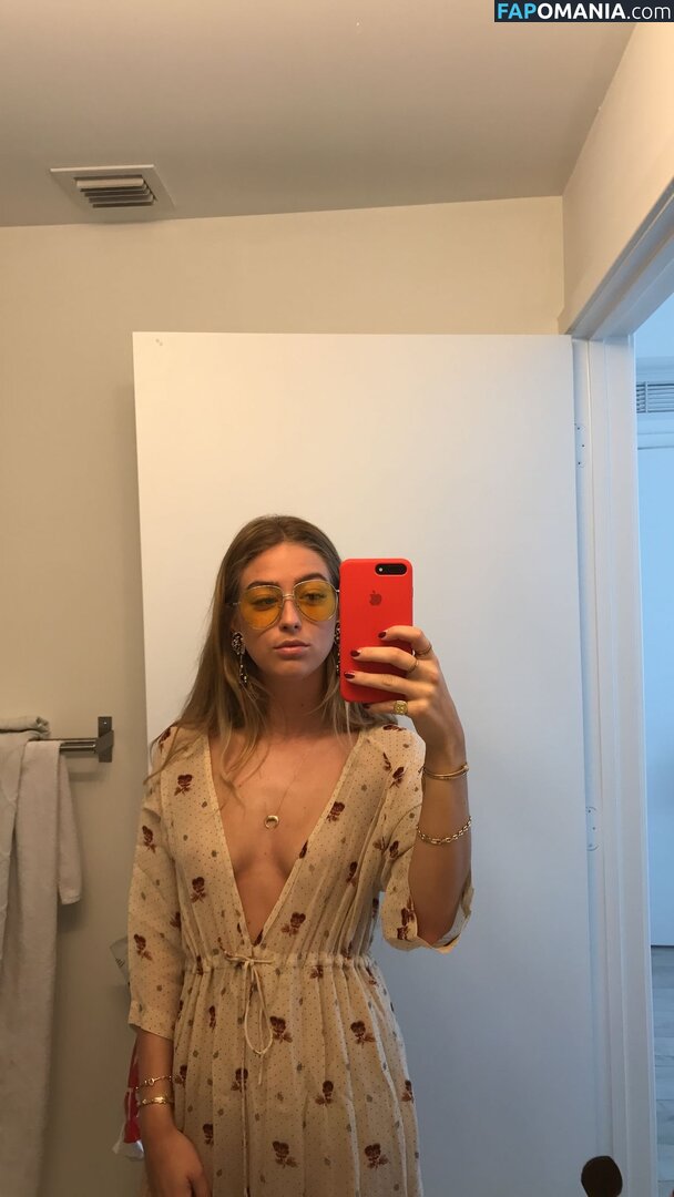 Emili Sindlev Nudo Foto trapelata #12