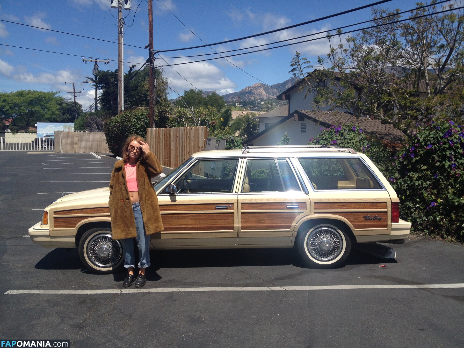 Emily Browning Nudo Foto trapelata #20