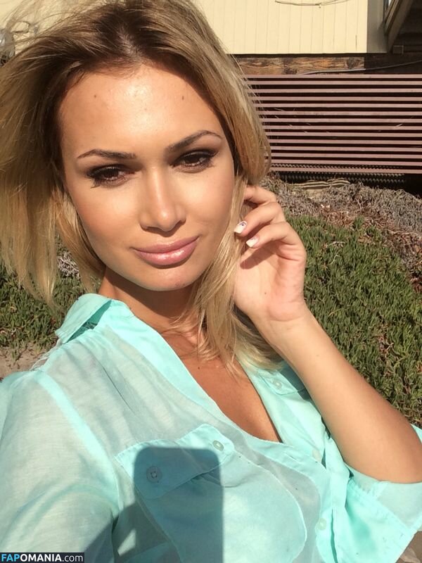 Emma Hernan Nudo Foto trapelata #195