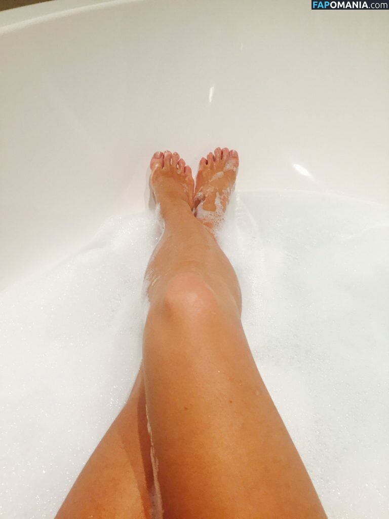 Faye Brookes Nudo Foto trapelata #25