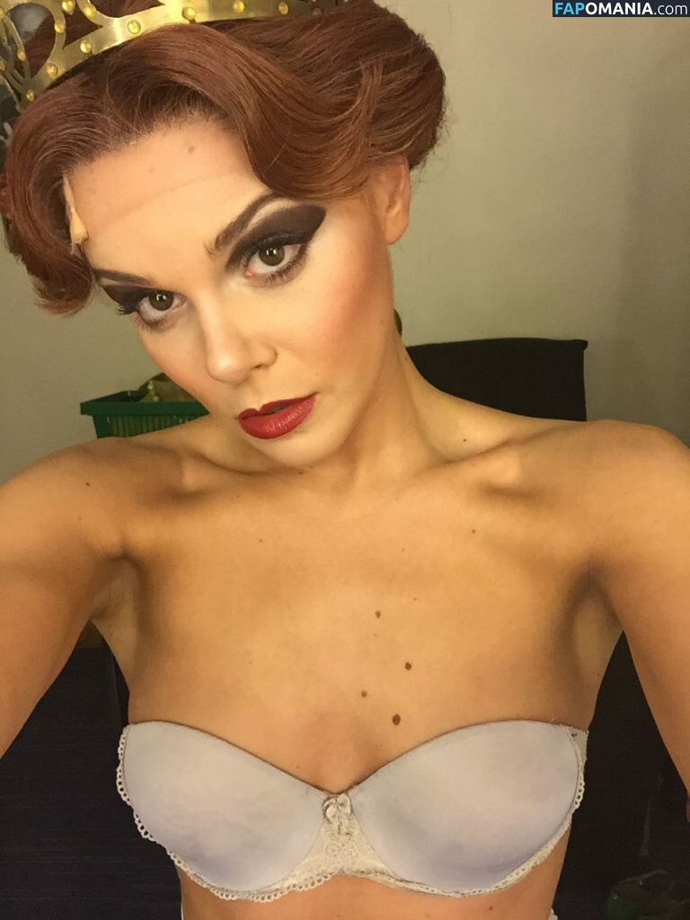 Faye Brookes Nudo Foto trapelata #26