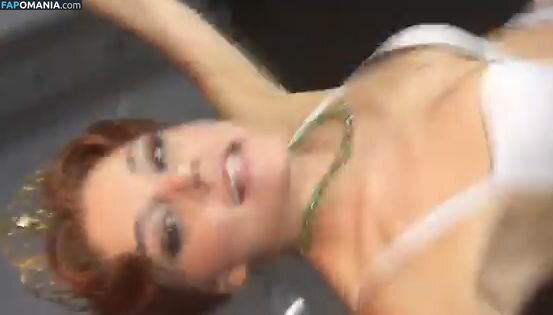 Faye Brookes Nudo Foto trapelata #29