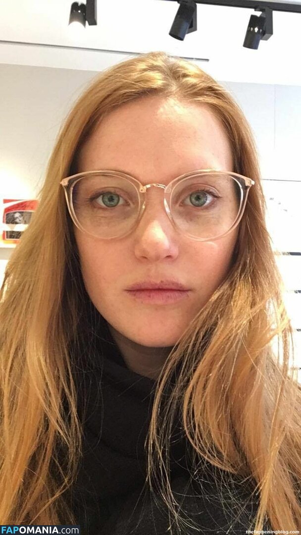 Fleur Geffrier Nudo Foto trapelata #19