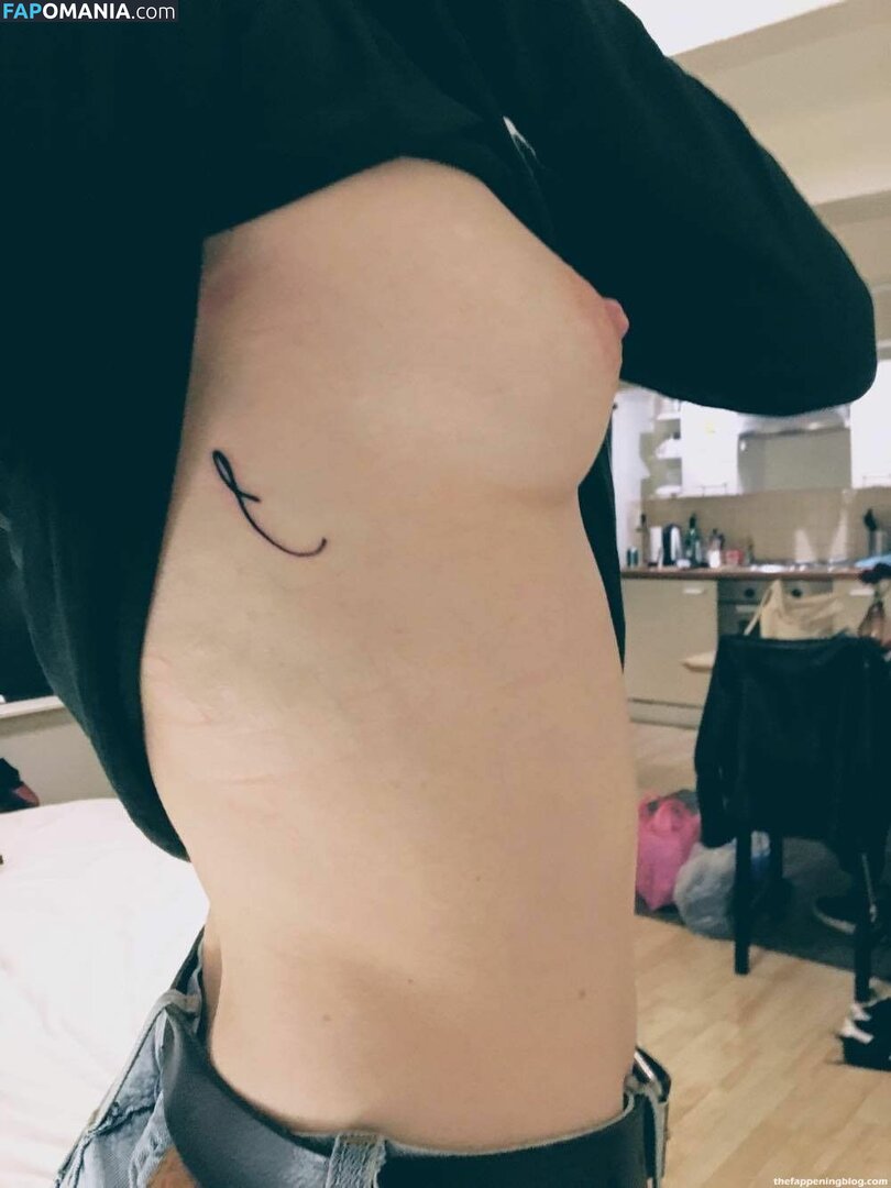 Fleur Geffrier Nudo Foto trapelata #35