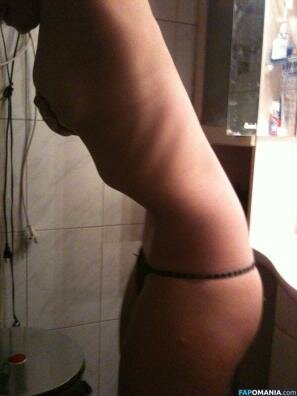 Guro Pettersen Nudo Foto trapelata #3