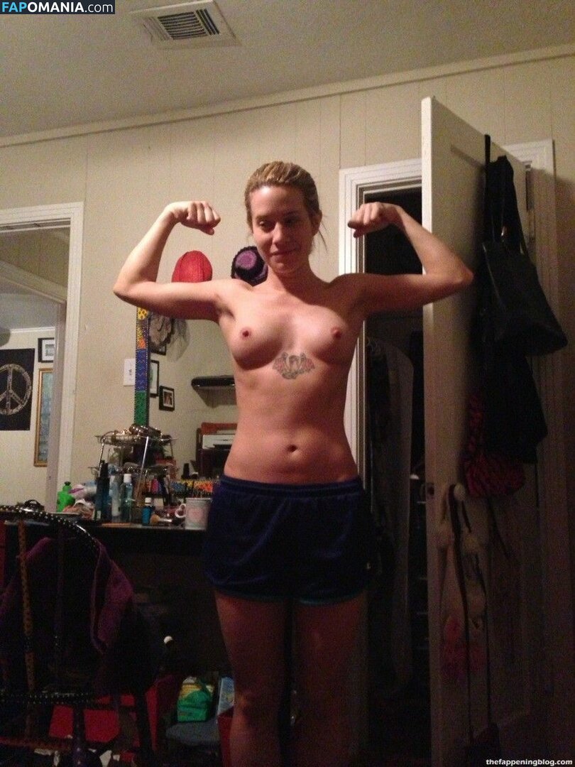 Hale Baskin Nudo Foto trapelata #2