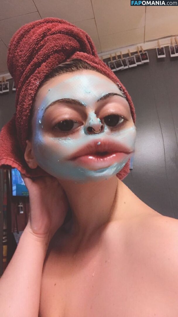Hannah Schewel Nudo Foto trapelata #6