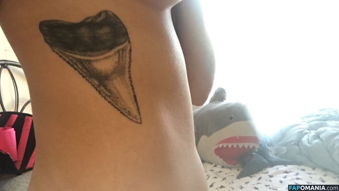 Hannah Schewel Nudo Foto trapelata #51