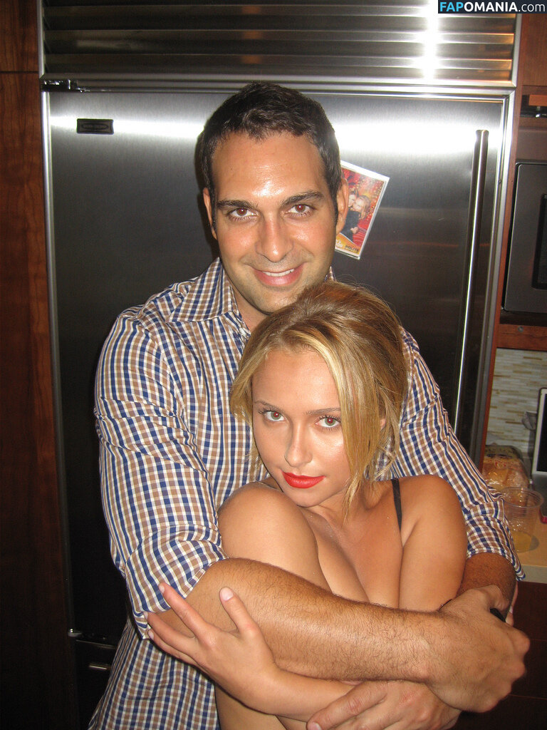 Hayden Panettiere Nudo Foto trapelata #10