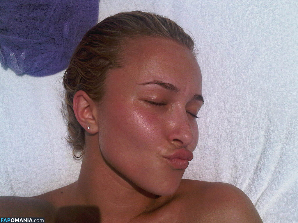 Hayden Panettiere Nudo Foto trapelata #15