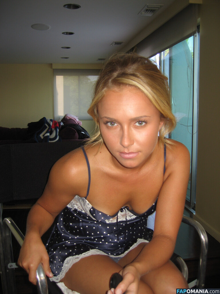 Hayden Panettiere Nudo Foto trapelata #26