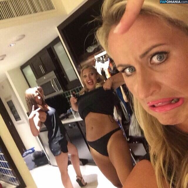 Hayley McQueen Nudo Foto trapelata #5