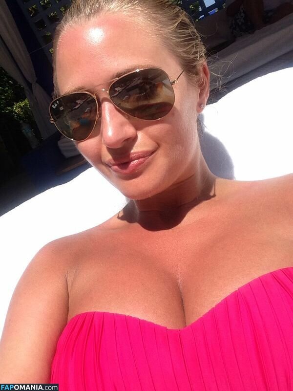 Hayley McQueen Nudo Foto trapelata #10