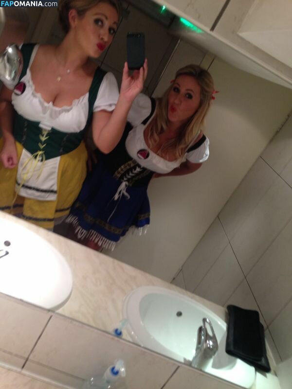 Hayley McQueen Nudo Foto trapelata #14