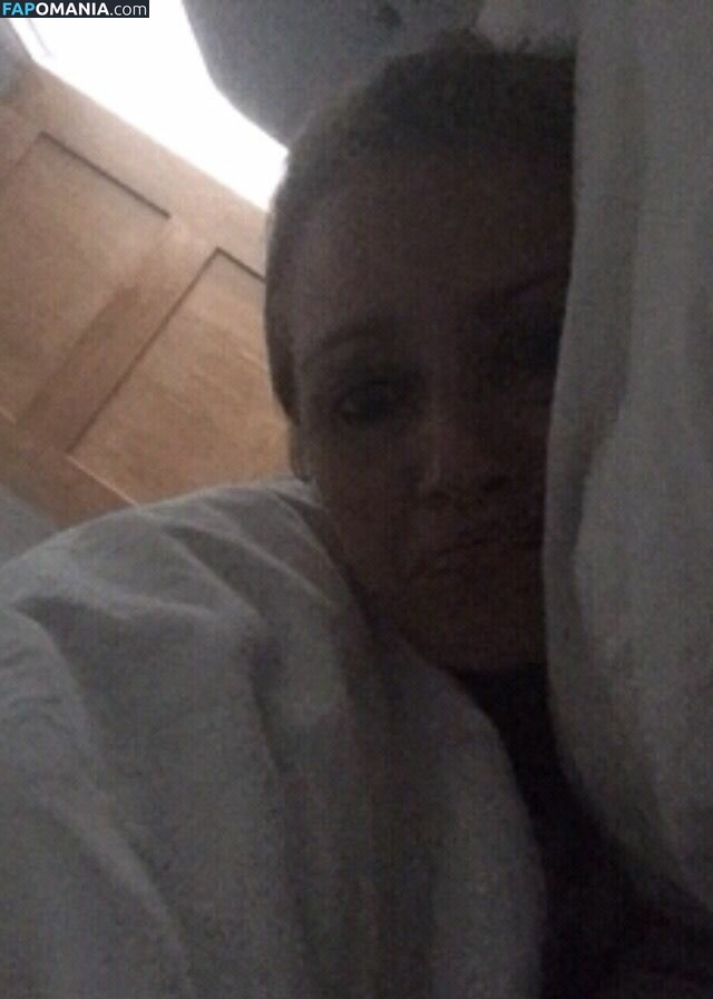 Hayley McQueen Nudo Foto trapelata #17