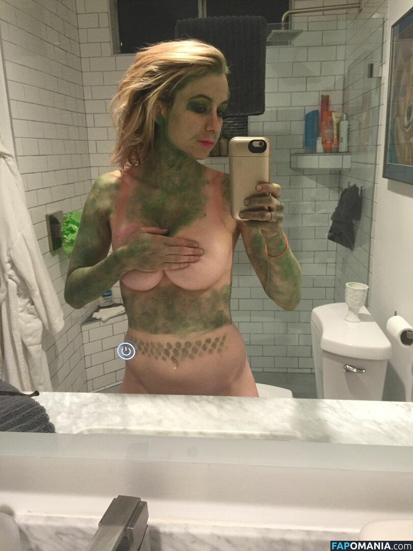 Iliza Shlesinger Nudo Foto trapelata #16