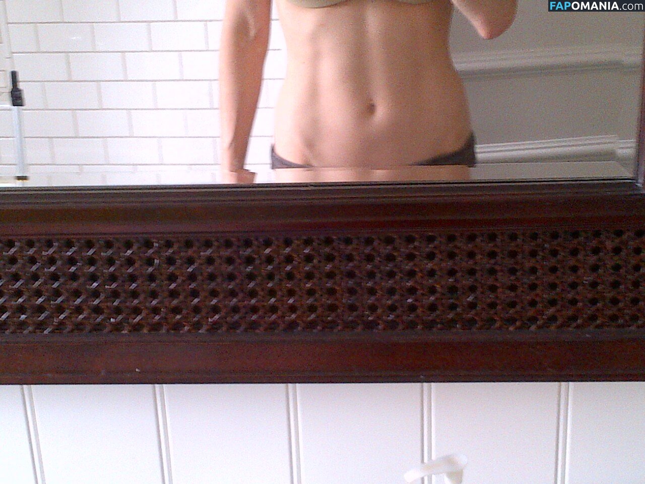 Iliza Shlesinger Nudo Foto trapelata #65