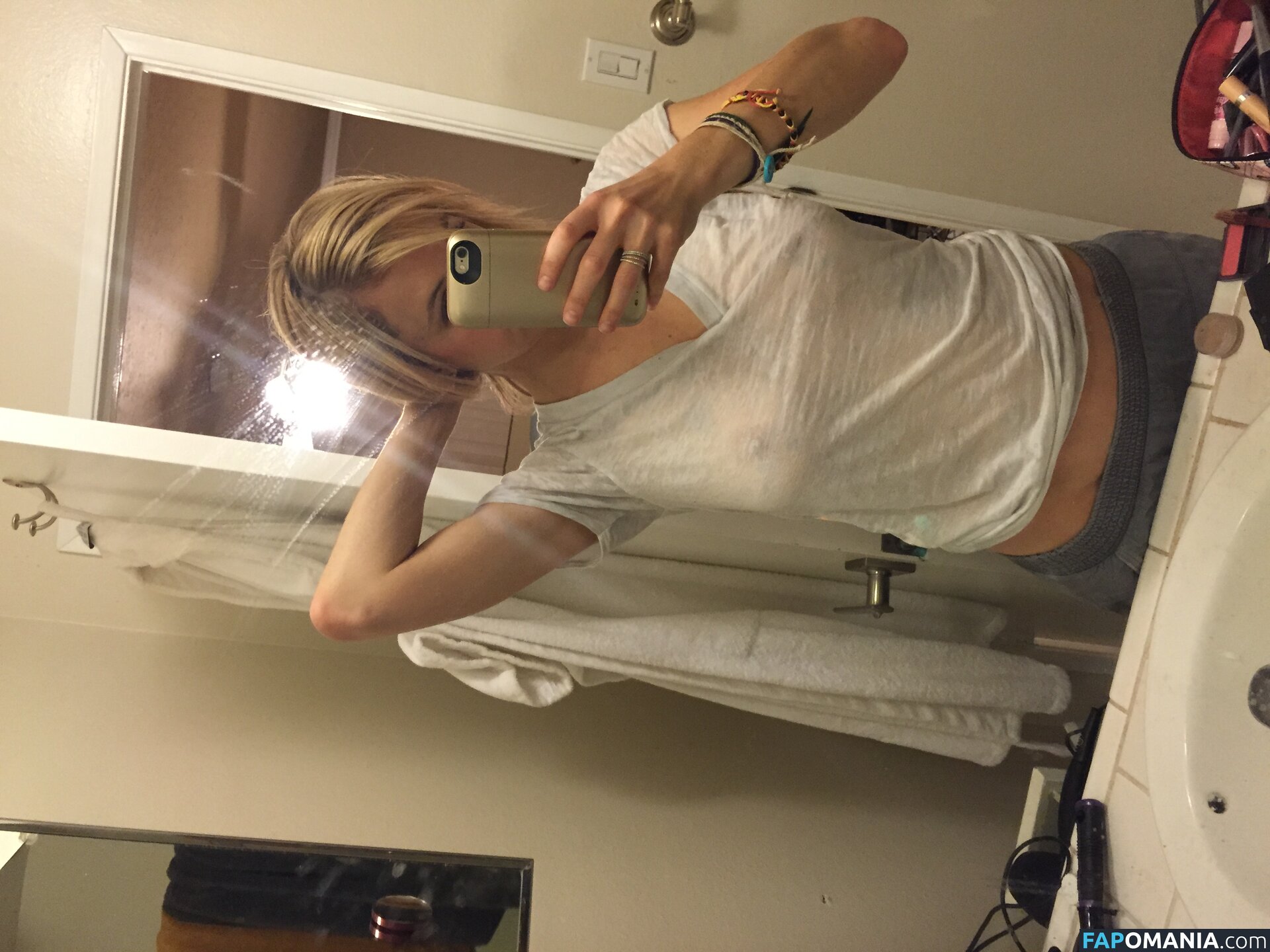 Iliza Shlesinger Nudo Foto trapelata #191