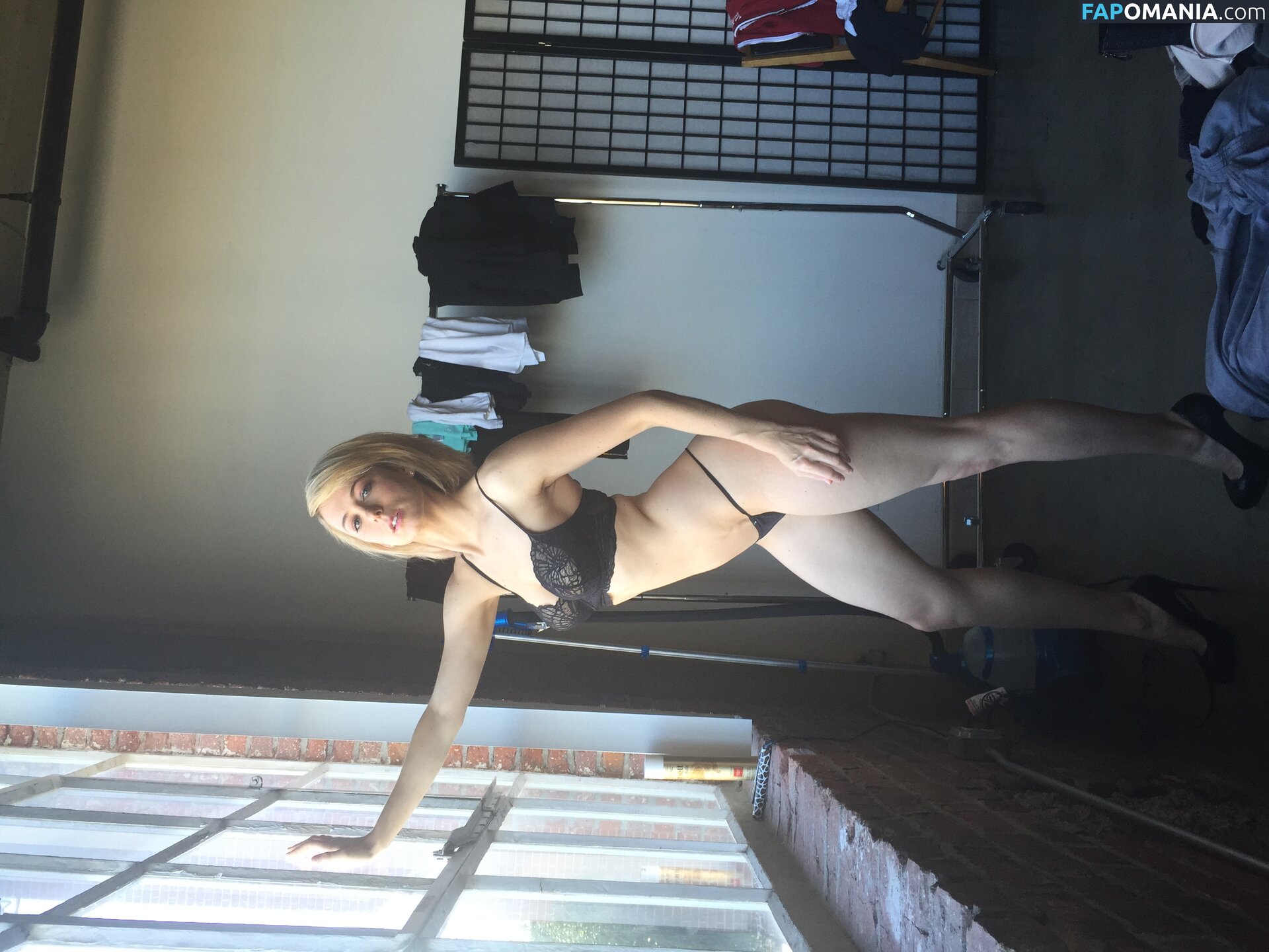 Iliza Shlesinger Nudo Foto trapelata #203