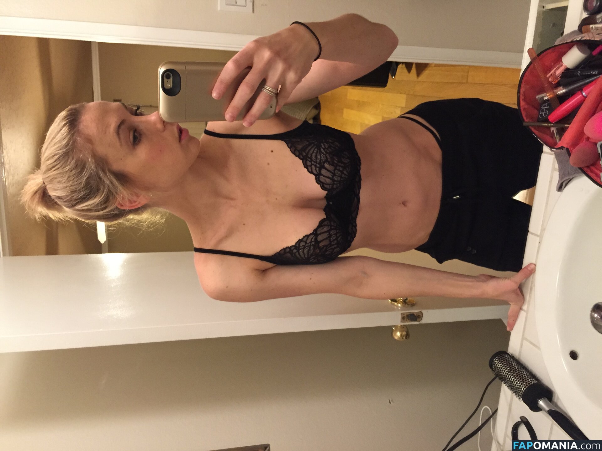 Iliza Shlesinger Nudo Foto trapelata #215