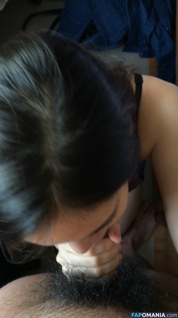 Janella Ooi Nudo Foto trapelata #14