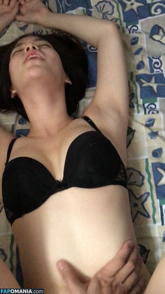 Janella Ooi Nudo Foto trapelata #65