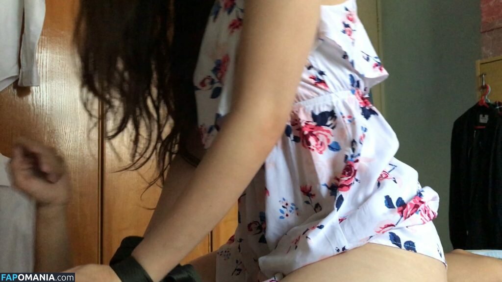 Janella Ooi Nudo Foto trapelata #199