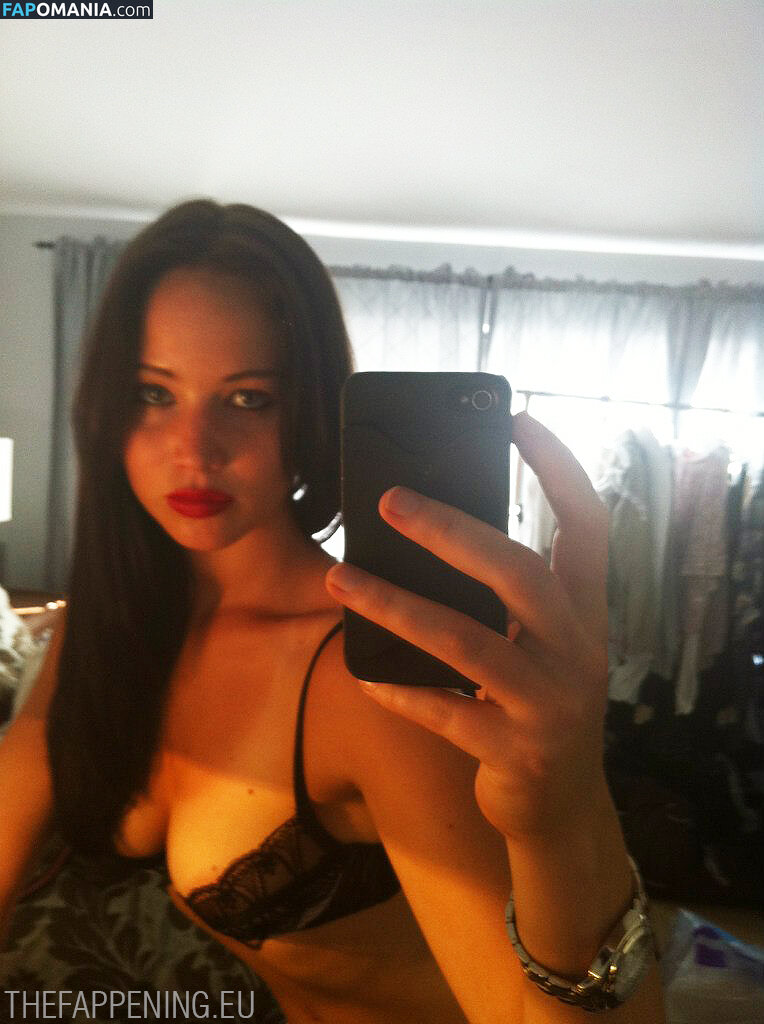 Jennifer Lawrence Nudo Foto trapelata #96