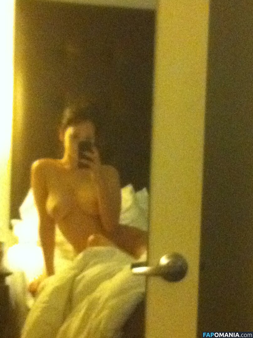 Jennifer Lawrence Nudo Foto trapelata #111