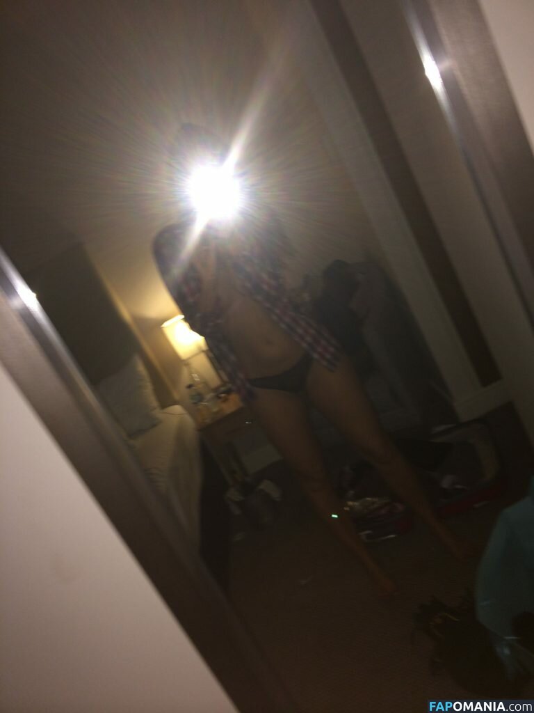 Jennifer Metcalfe Nudo Foto trapelata #24