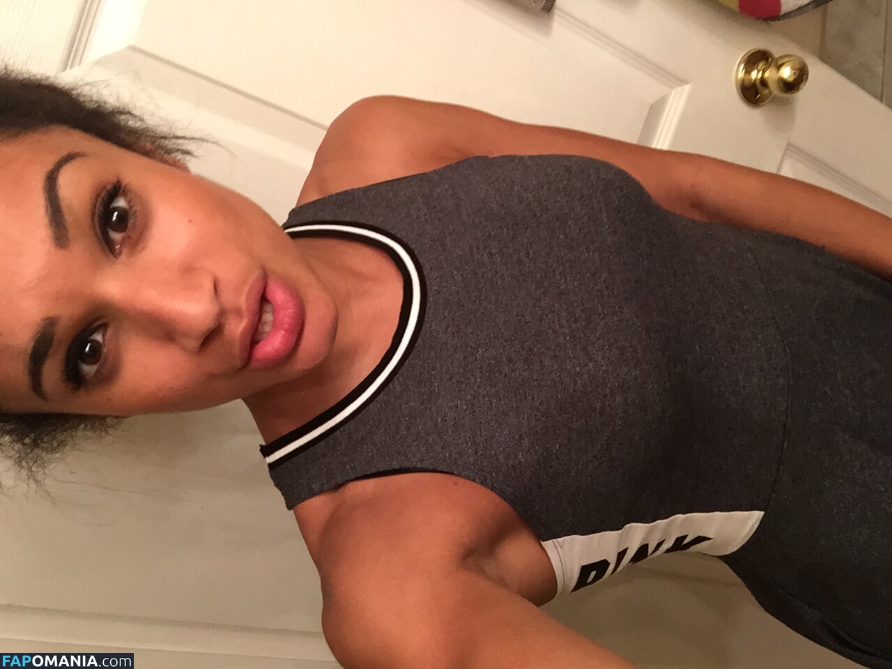 Jodie Williams Nudo Foto trapelata #44