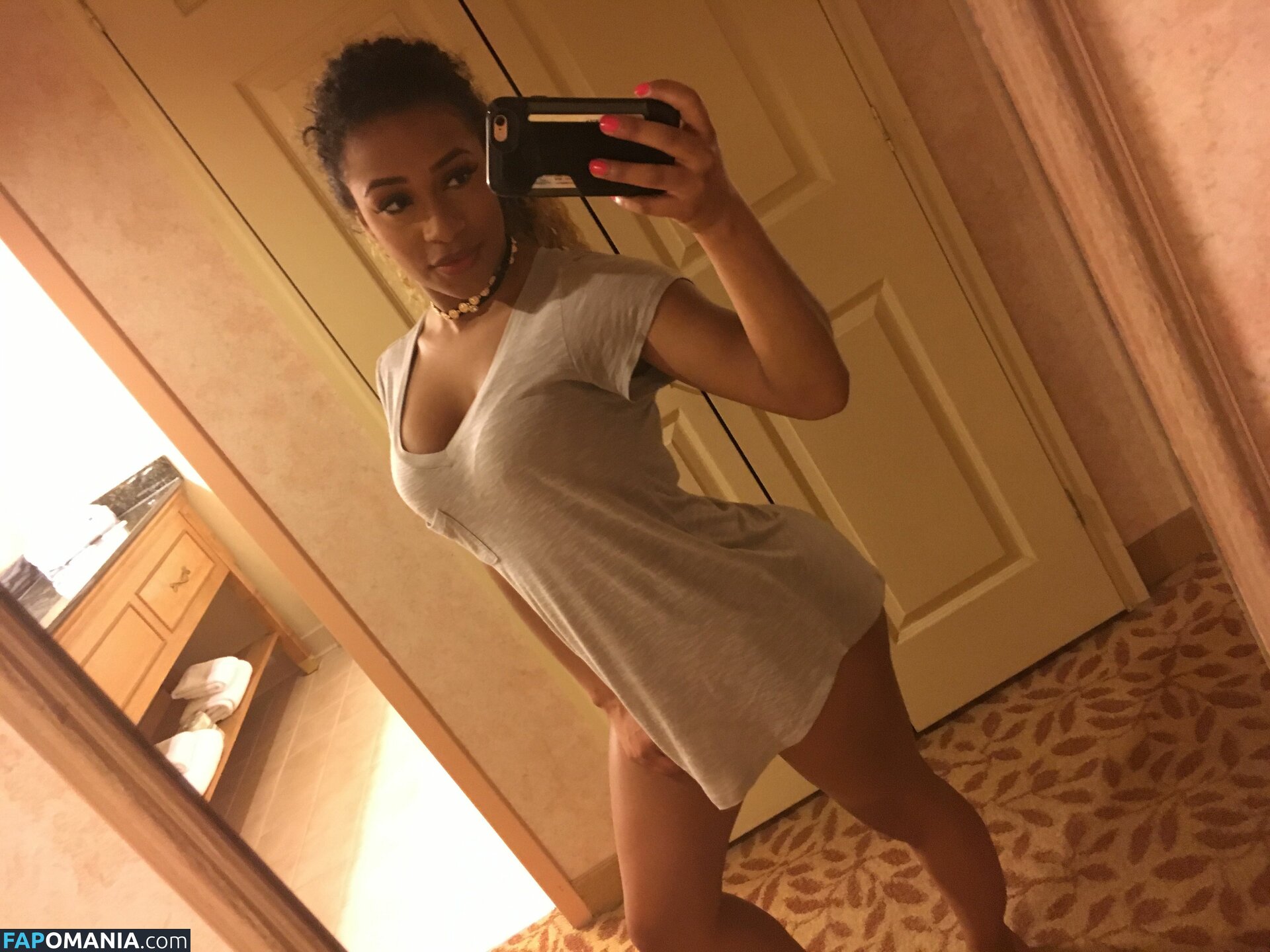 JoJo Offerman Nudo Foto trapelata #54