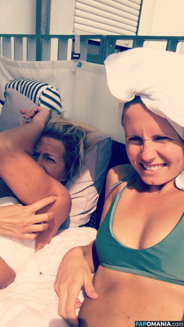 Julia Simic Nudo Foto trapelata #13