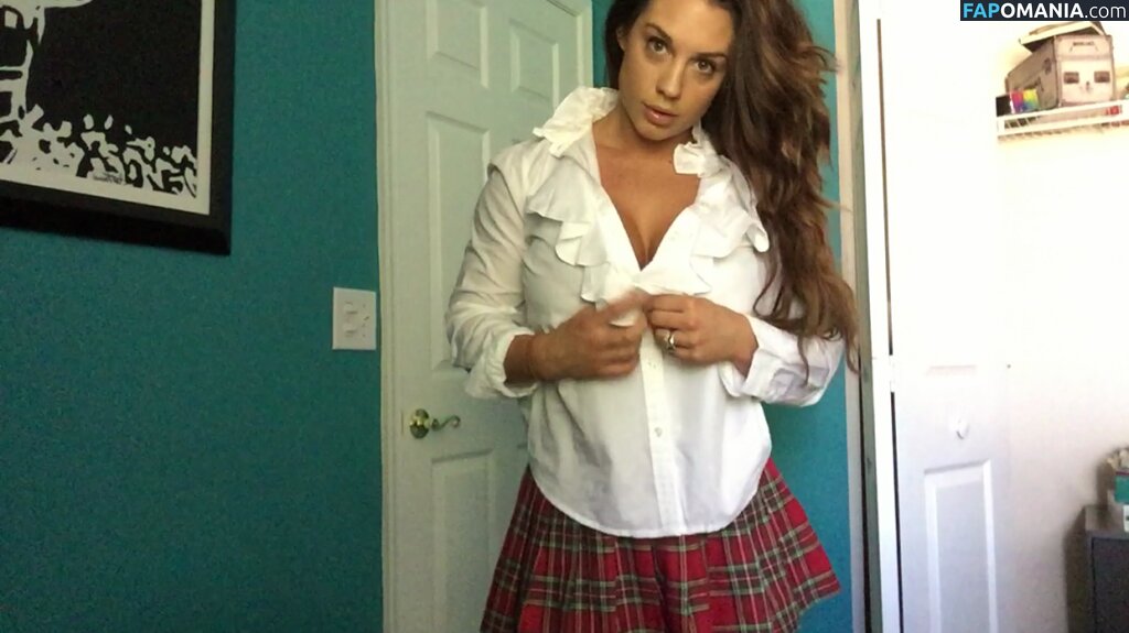 Kaitlyn WWE Nudo Foto trapelata #12