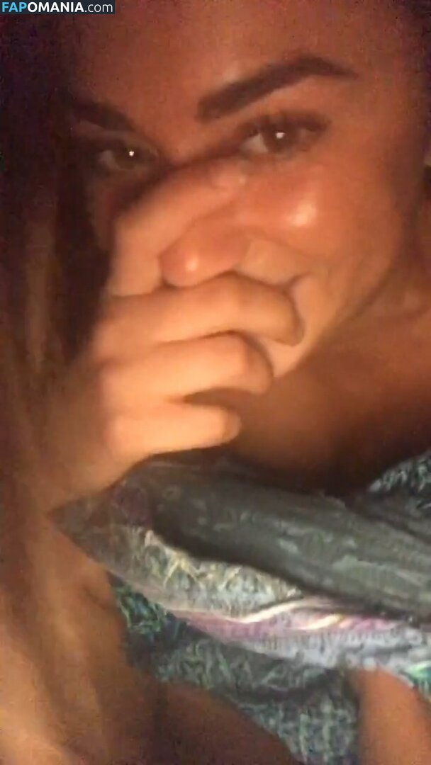 Kassidy Cook Nudo Foto trapelata #38