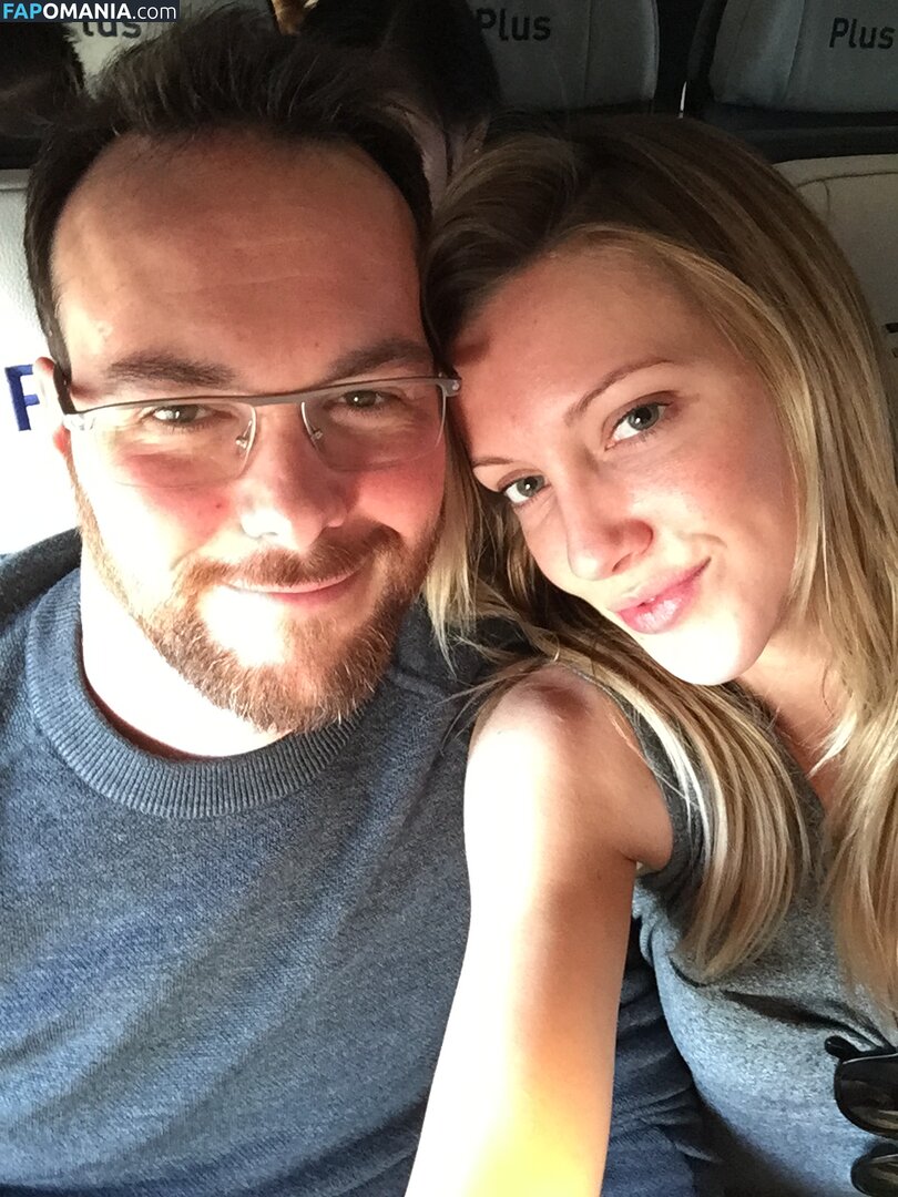 Katie Cassidy Nudo Foto trapelata #9