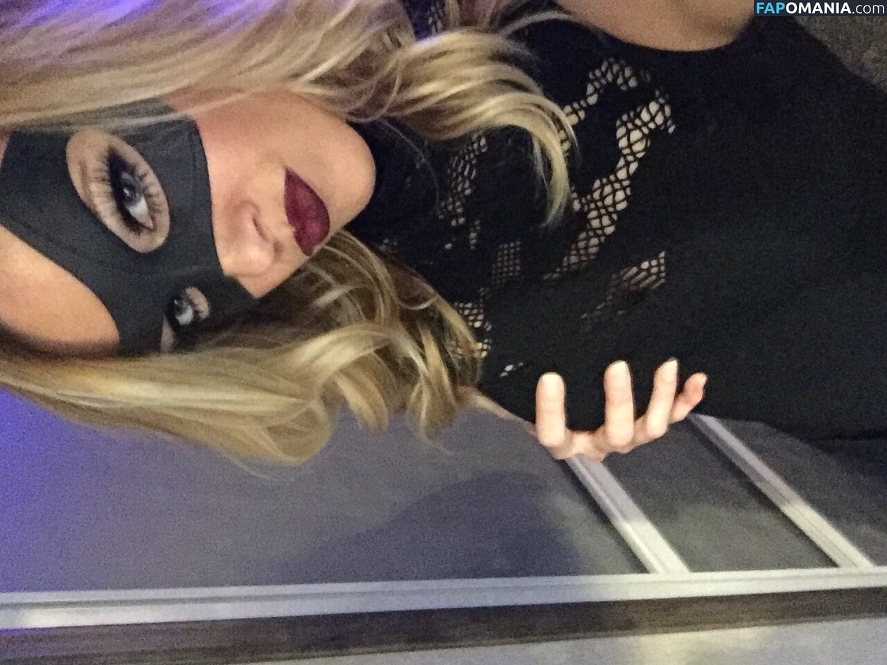 Katie Cassidy Nudo Foto trapelata #32