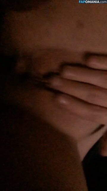 Katie Vernola Nudo Foto trapelata #48