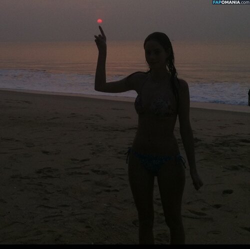 Kaya Scodelario Nudo Foto trapelata #29