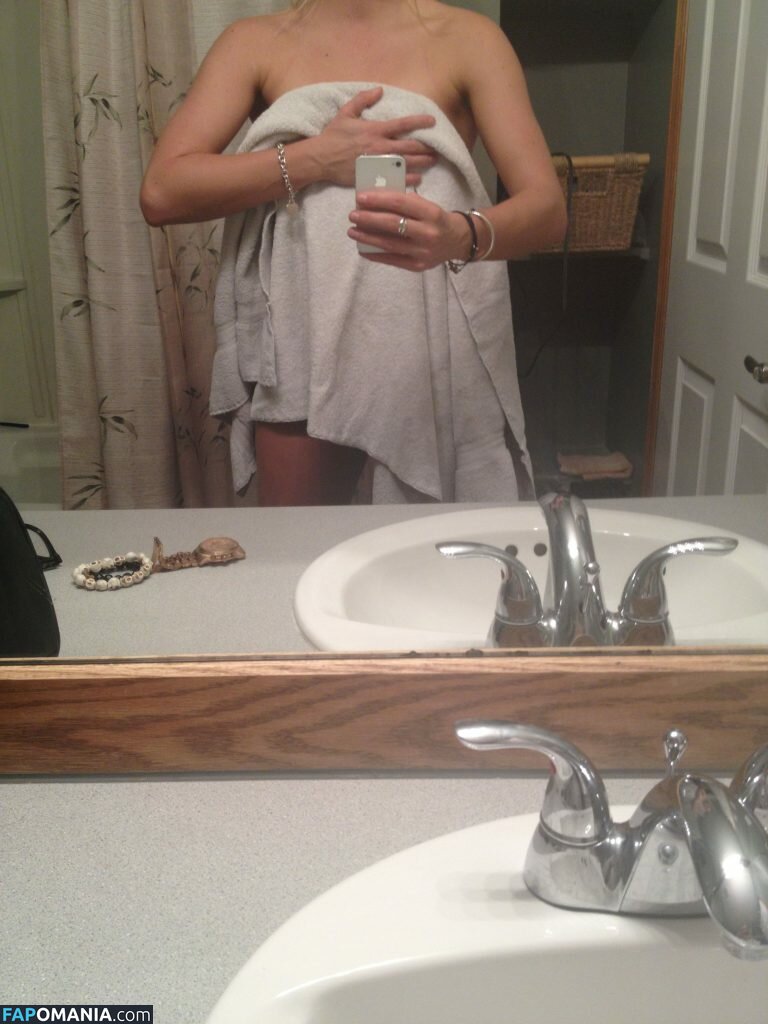 Kaylyn Kyle Nudo Foto trapelata #49