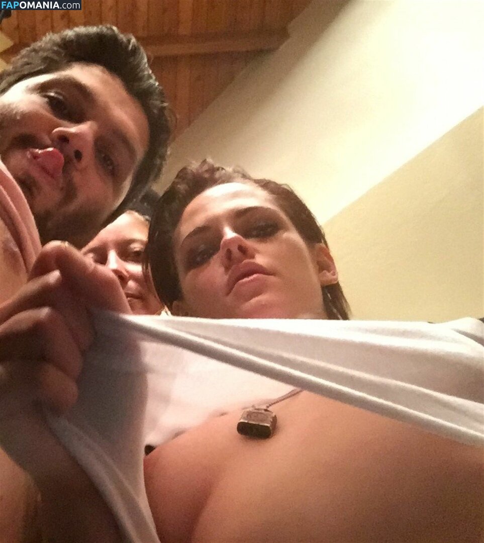 Kristen Stewart Nudo Foto trapelata #104