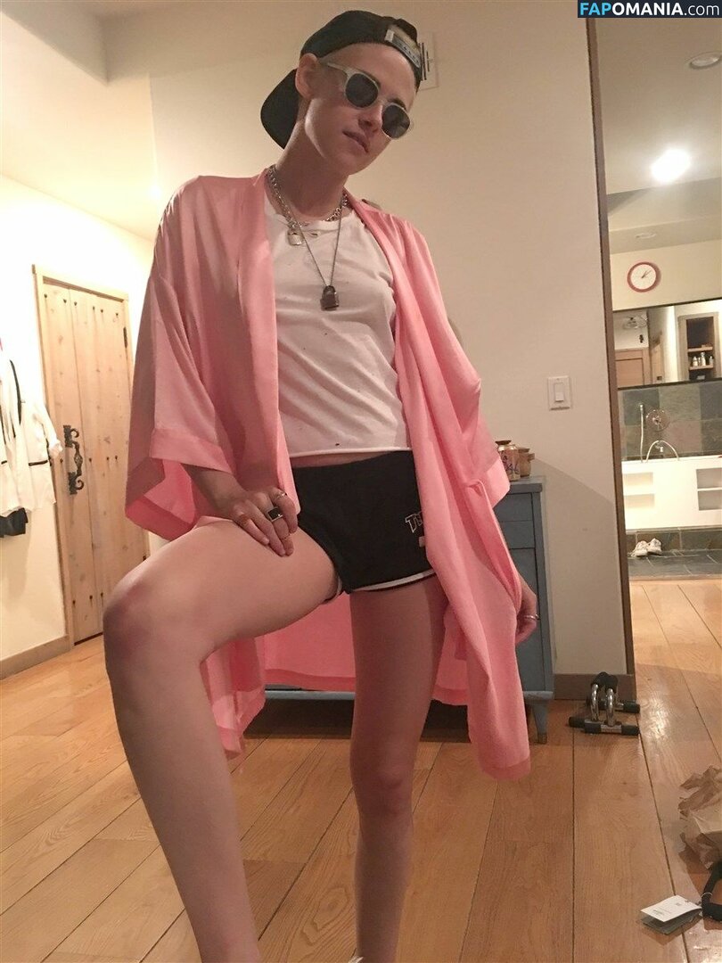 Kristen Stewart Nudo Foto trapelata #117