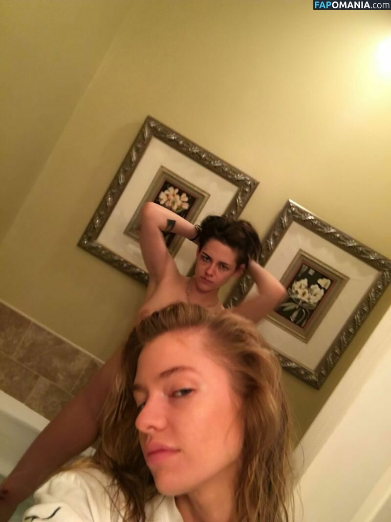 Kristen Stewart Nudo Foto trapelata #192