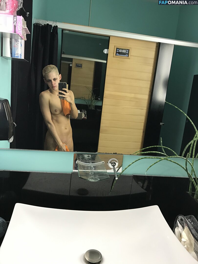 Kristen Stewart Nudo Foto trapelata #197