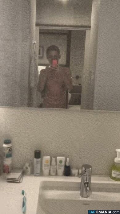 Kristen Stewart Nudo Foto trapelata #200