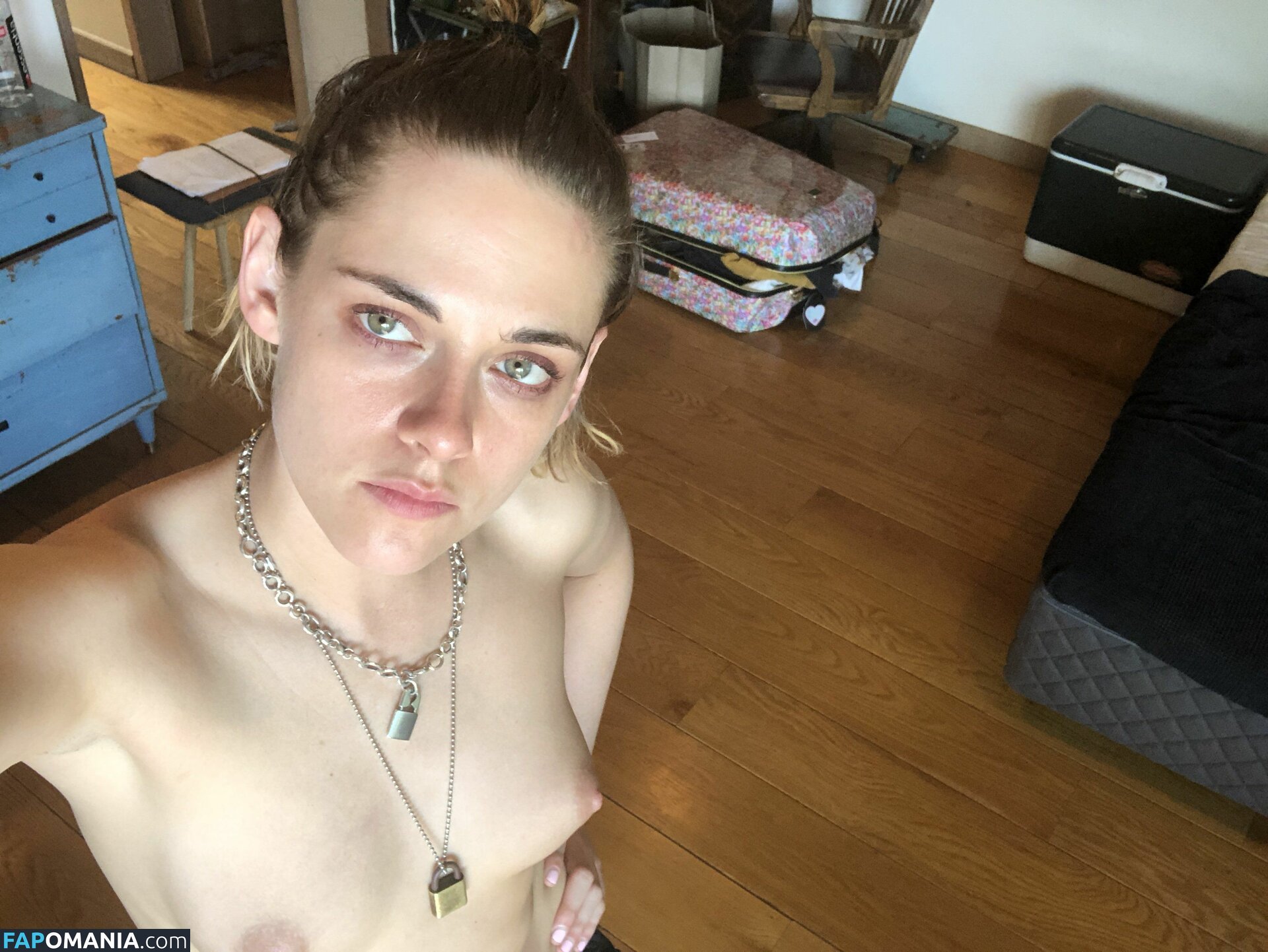 Kristen Stewart Nudo Foto trapelata #207