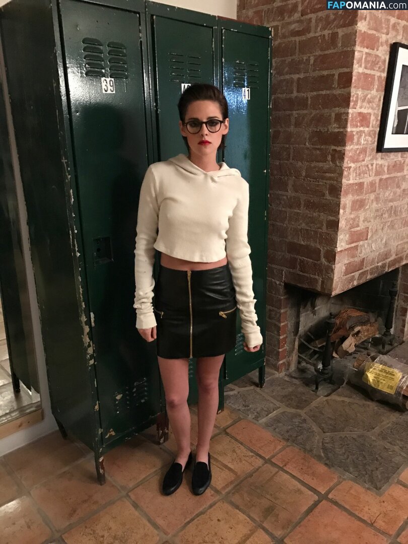 Kristen Stewart Nudo Foto trapelata #213